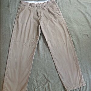 Banana Republic Men's Khaki Chino Pants in Taupe